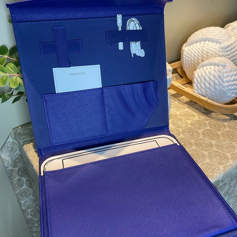 Vegan Leather Travel Envelope Techfolio NEW-Be Rooted - Picture 3 of 9